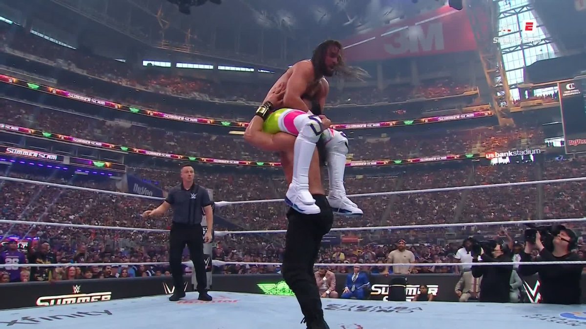 Roman Reigns stomp SummerSlam