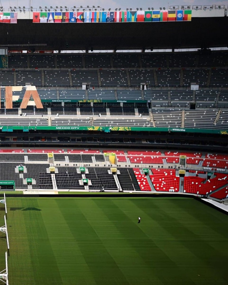 Estadio Azteca aerial view (photo 4 of 4)