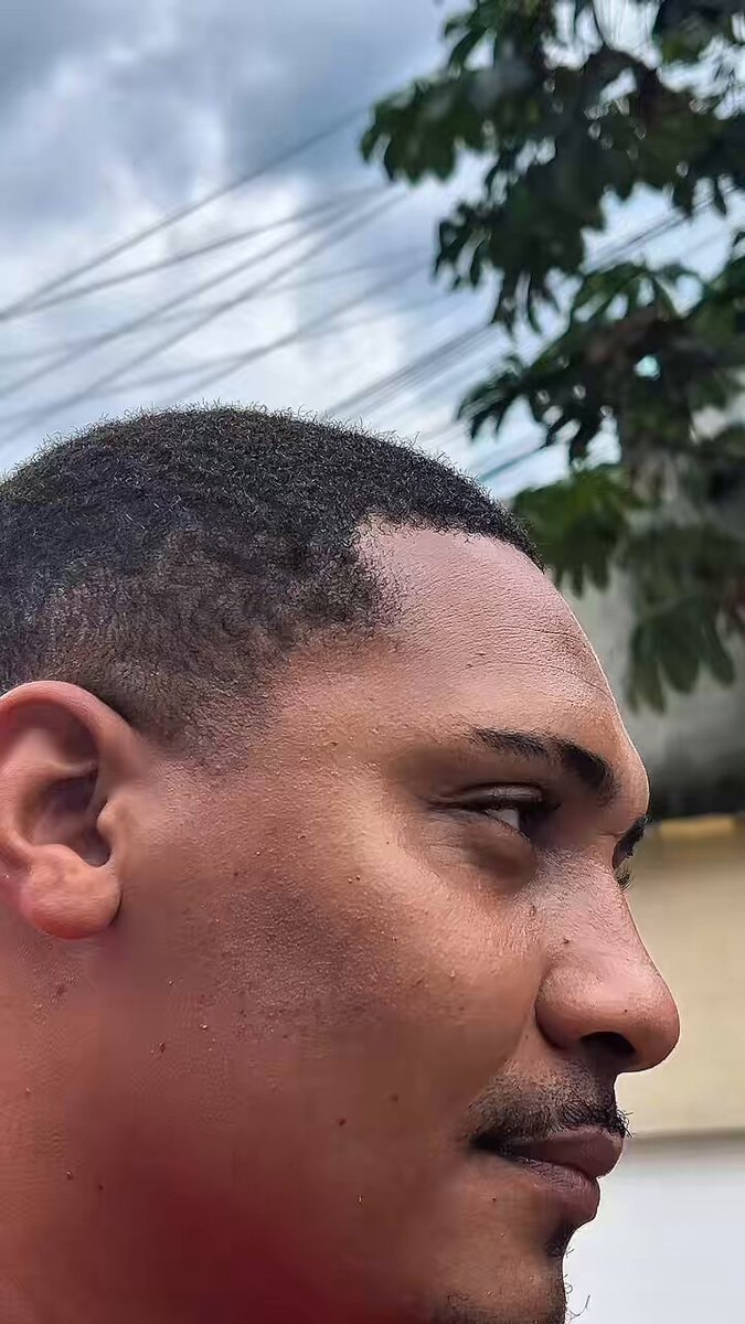 LULA supporter voting outfit goes viral