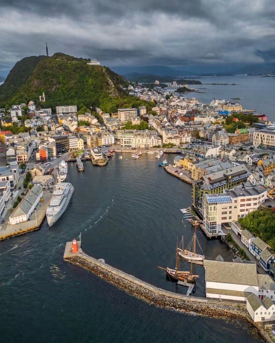 Ålesund Norway coastal town