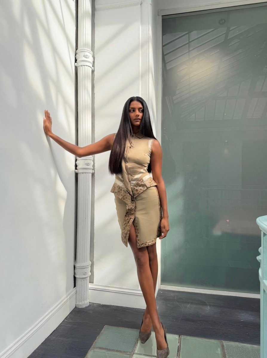 Simone Ashley L'Oreal (photo 2 of 2)