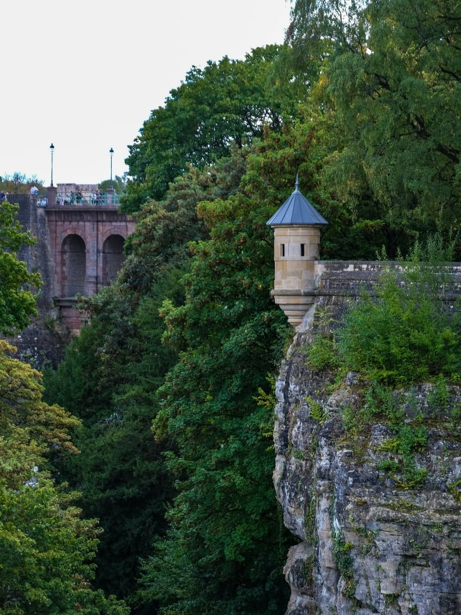 Luxembourg cityscape (photo 3 of 4)