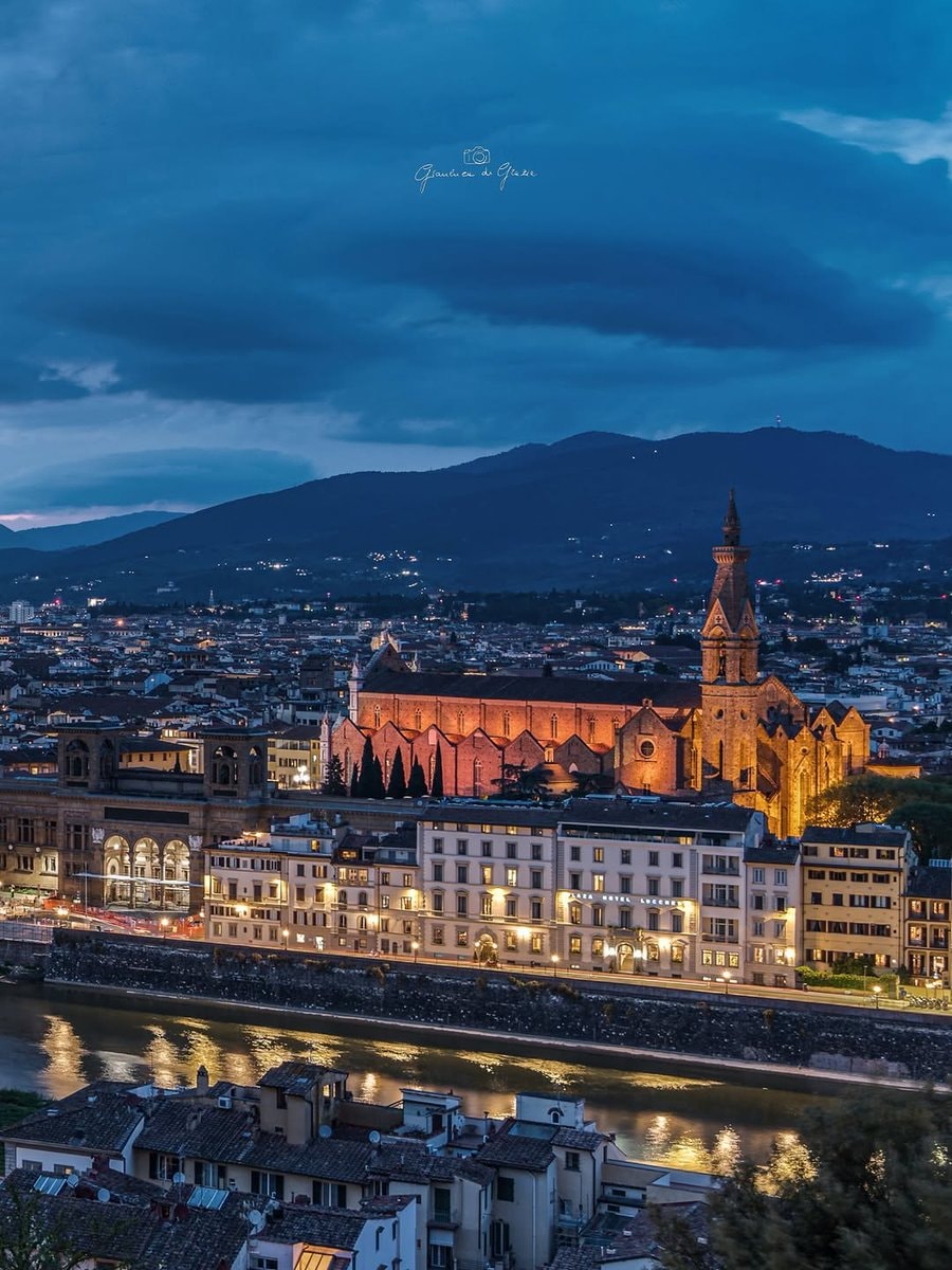 Florence Italy twilight river view (photo 3 of 4)