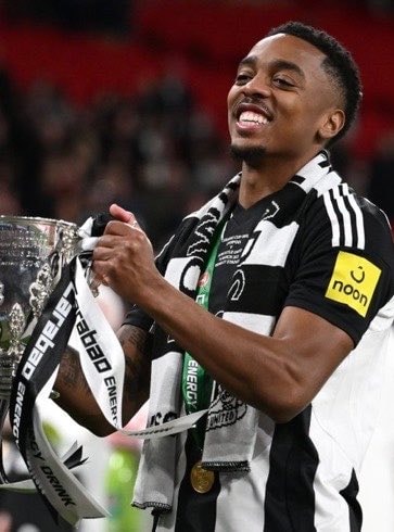 Joe Willock transfer offer (photo 1 of 2)
