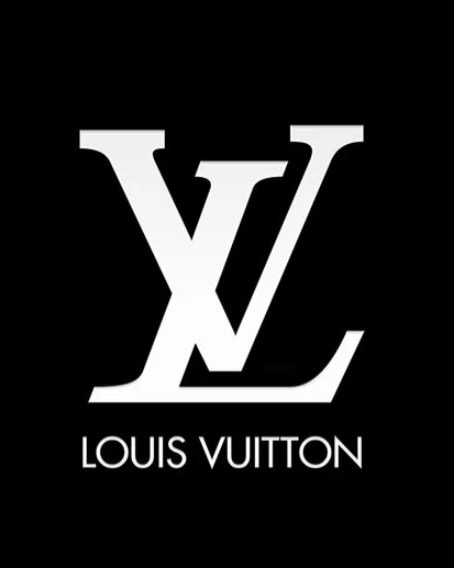 LISA Louis Vuitton Paris Fashion Week (photo 2 of 2)