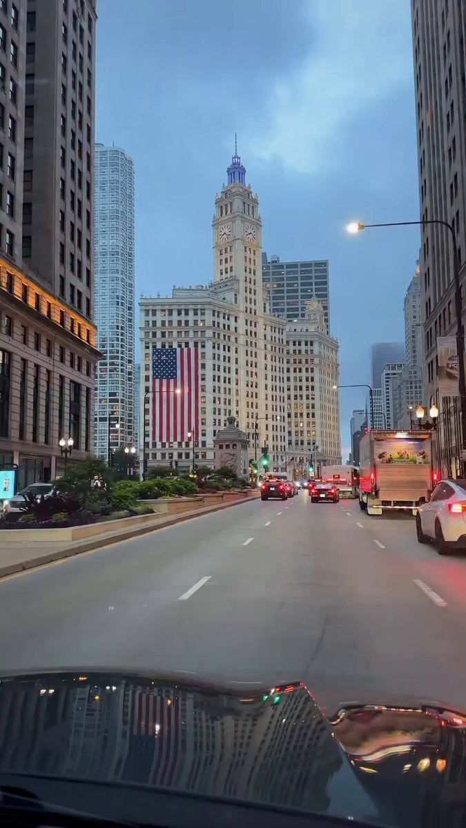 Chicago Illinois city street