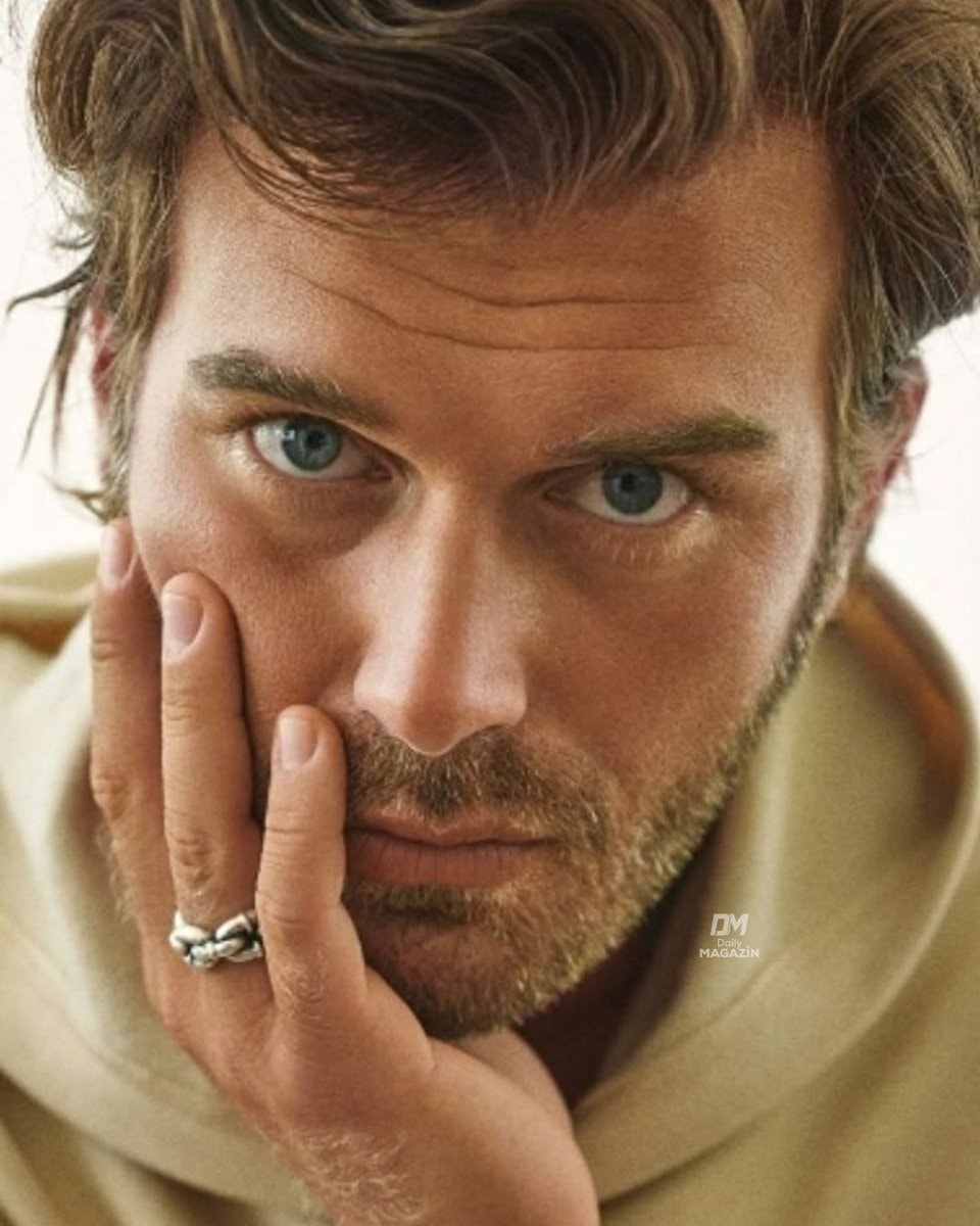 Kivanc Tatlitudes timeless look Kivanc Tatlitudes timeless look