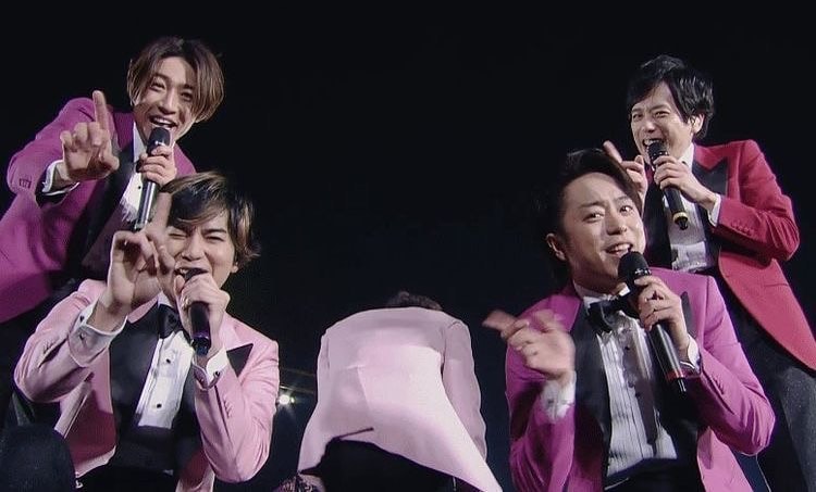Arashi group photo (photo 2 of 2)