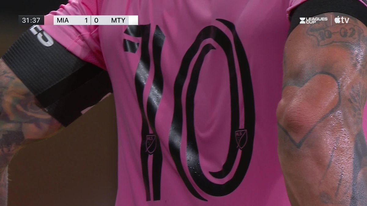 Rodrigo De Paul Messi jersey tribute