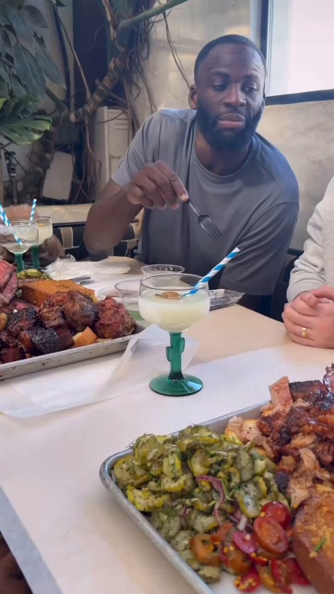 Josh Allen watching the Lions defense Josh Allen watching the Lions defense