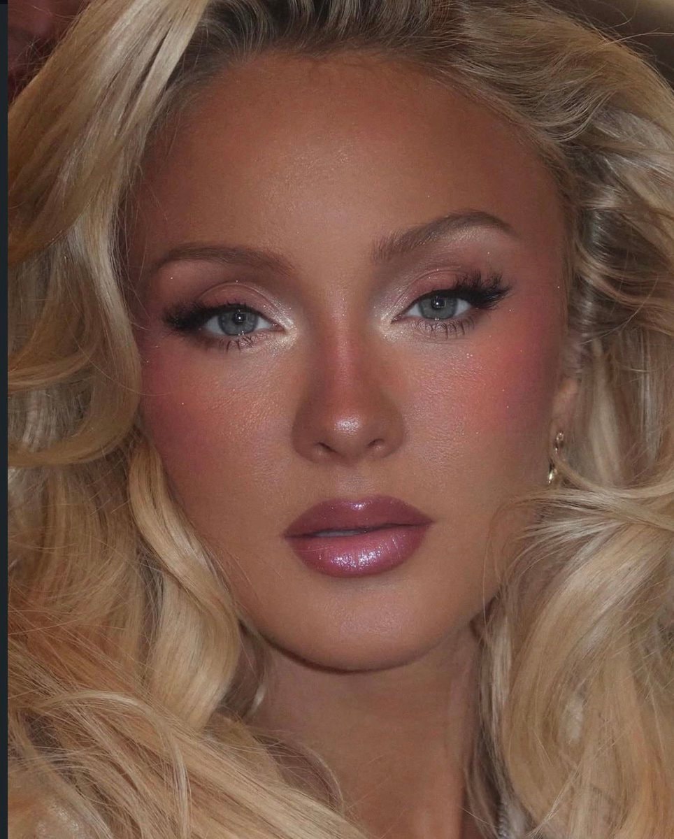 Zara Larsson on Midnight Sun White House video
