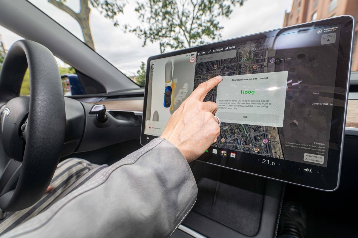 Tesla FSD data controversy (photo 2 of 2)