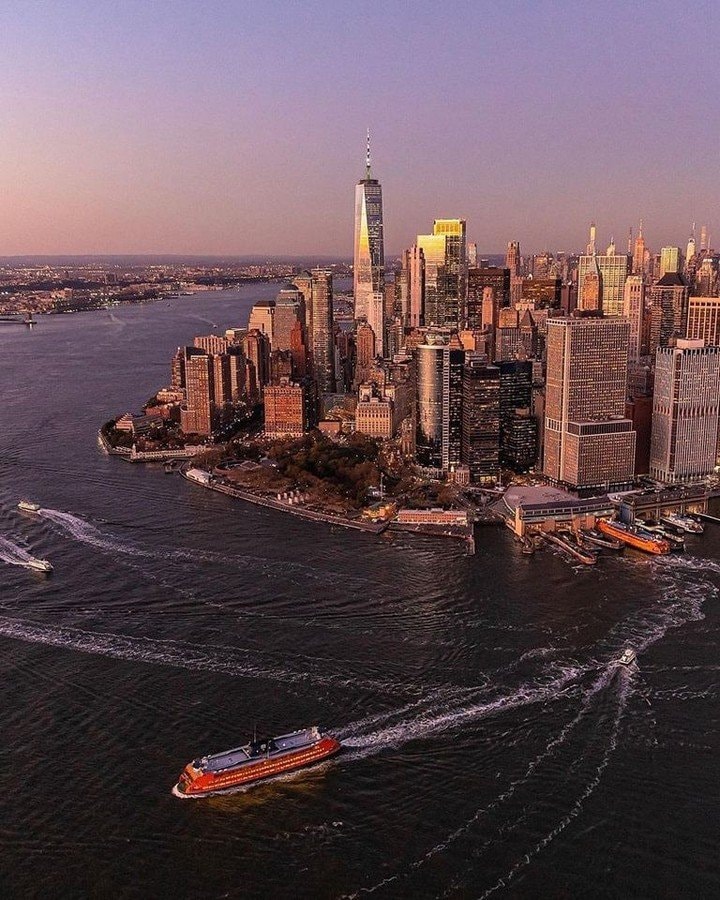 New York City skyline at dusk (photo 2 of 4)