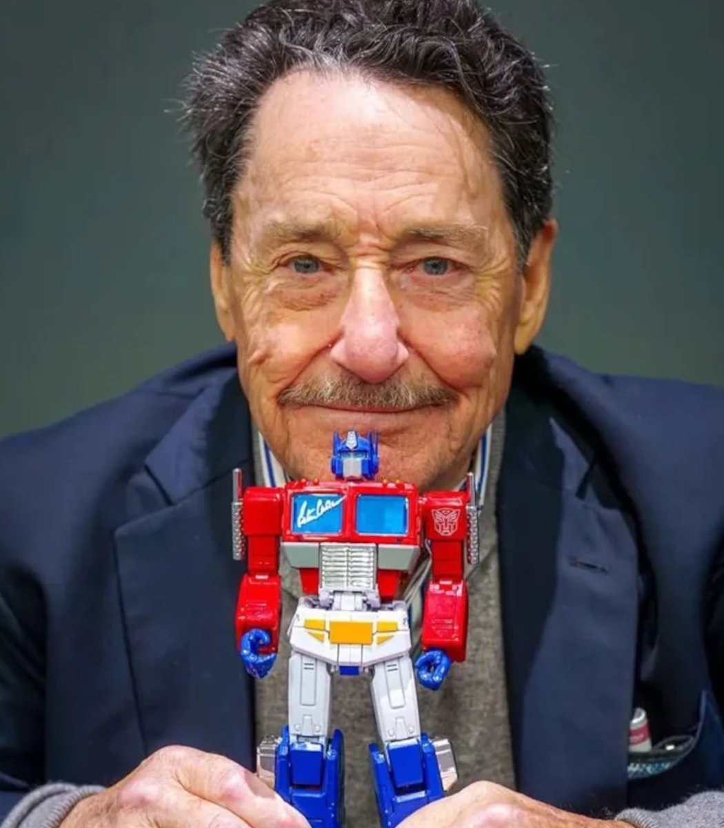 Fan Expo Dallas Peter Cullen memorial (photo 2 of 2)