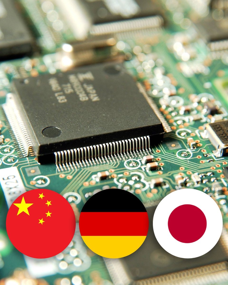 Jensen Huang on global tech rankings (photo 2 of 2)