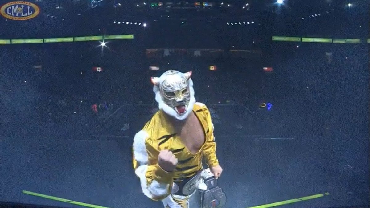 Mistico Tiger Mask tribute Fantastica Mania CMLL (photo 2 of 2)