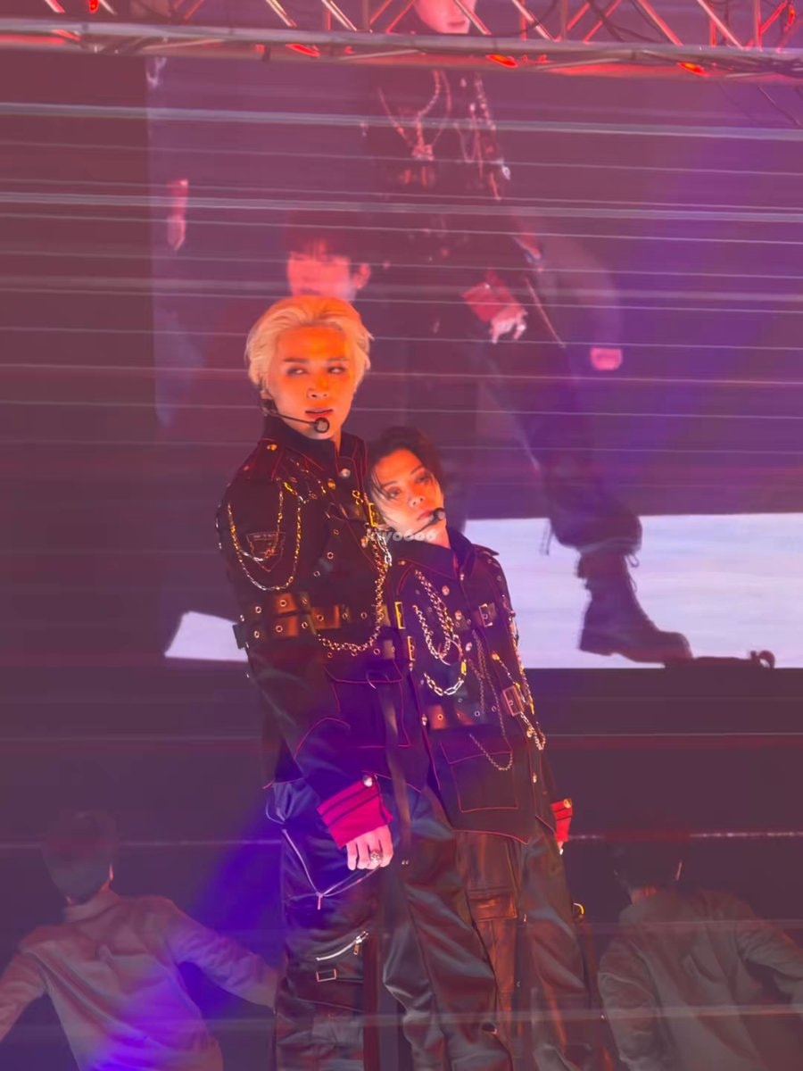 Haechan NCT blonde hair
