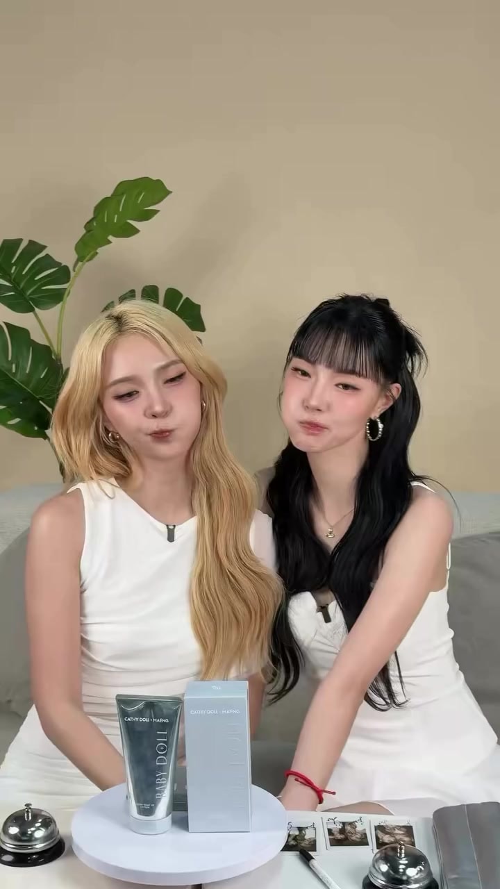 JJJ LIVE WITH CATHYDOLL JJJ LIVE WITH CATHYDOLL