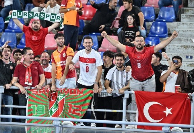 Tribunes in Italy