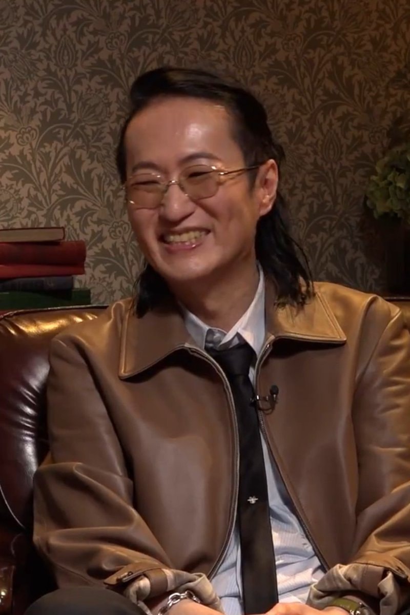 Tite Kubo laughing (photo 3 of 3)