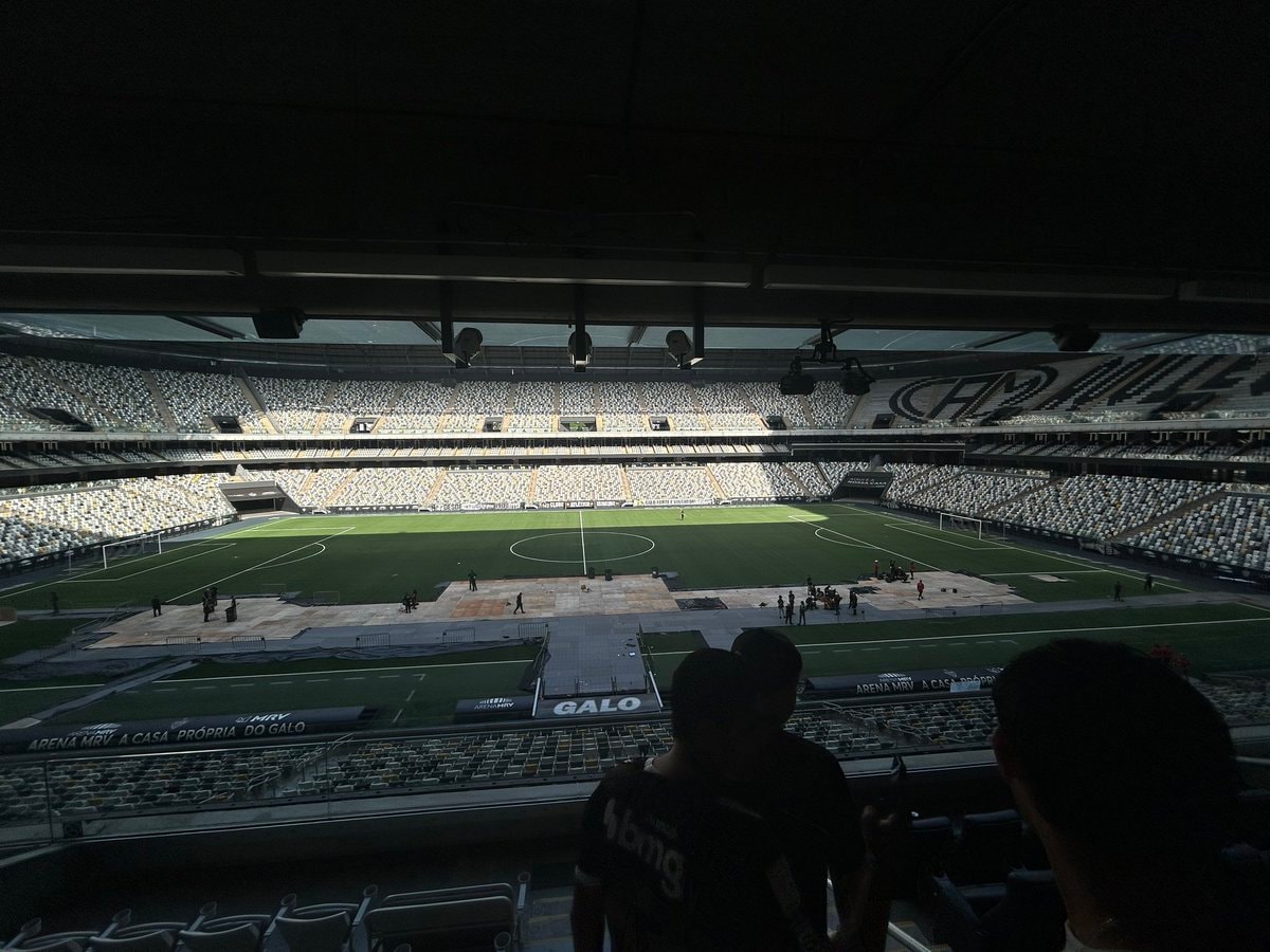 Atlético Mineiro boardroom boxes