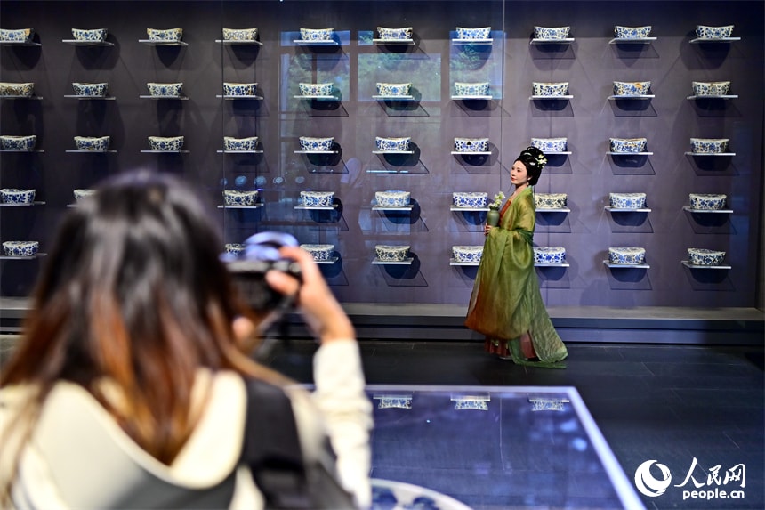 Jingdezhen porcelain summer tourism