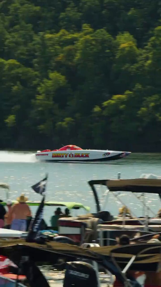 DIRTY DUCK boat race