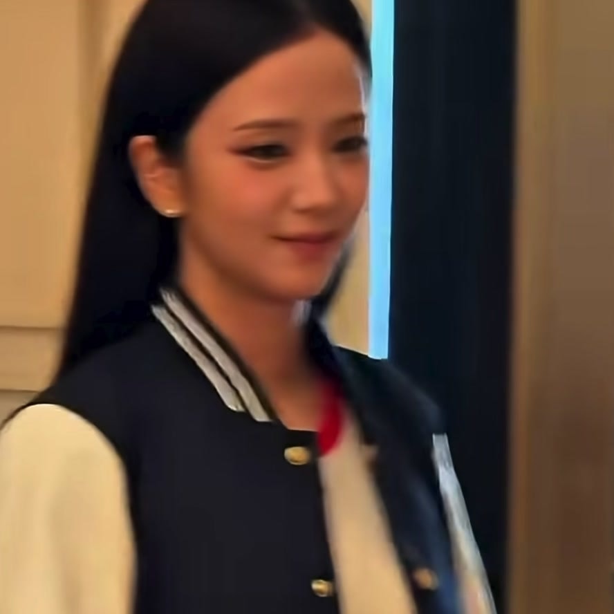 Jisoo blackpink moment