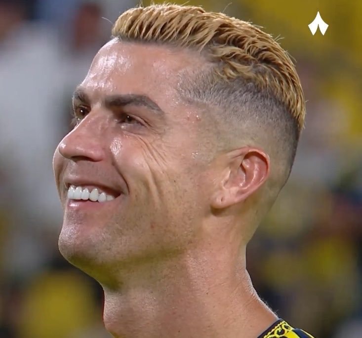 man aged 41 no grey hair