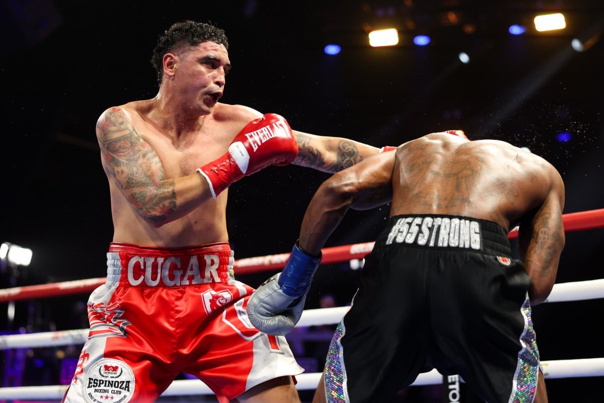 Raul Curiel majority decision win (photo 3 of 3)