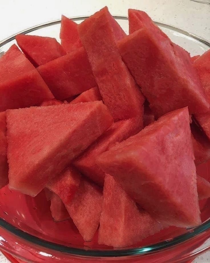 sliced mangoes bowl (photo 4 of 4)