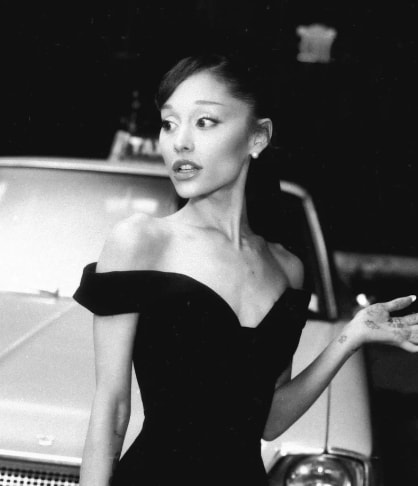 Ariana Grande petal debut streams