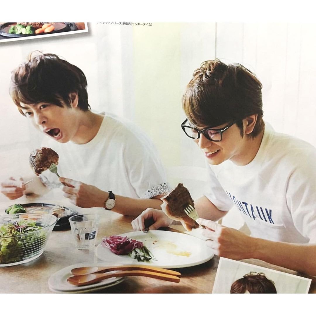 shojun stage laugh (photo 3 of 4)
