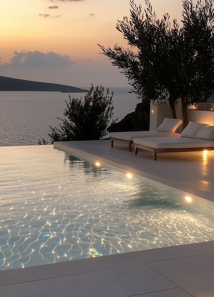 Classic evening in Santorini