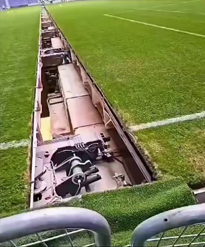 Santiago Bernabéu grass storage