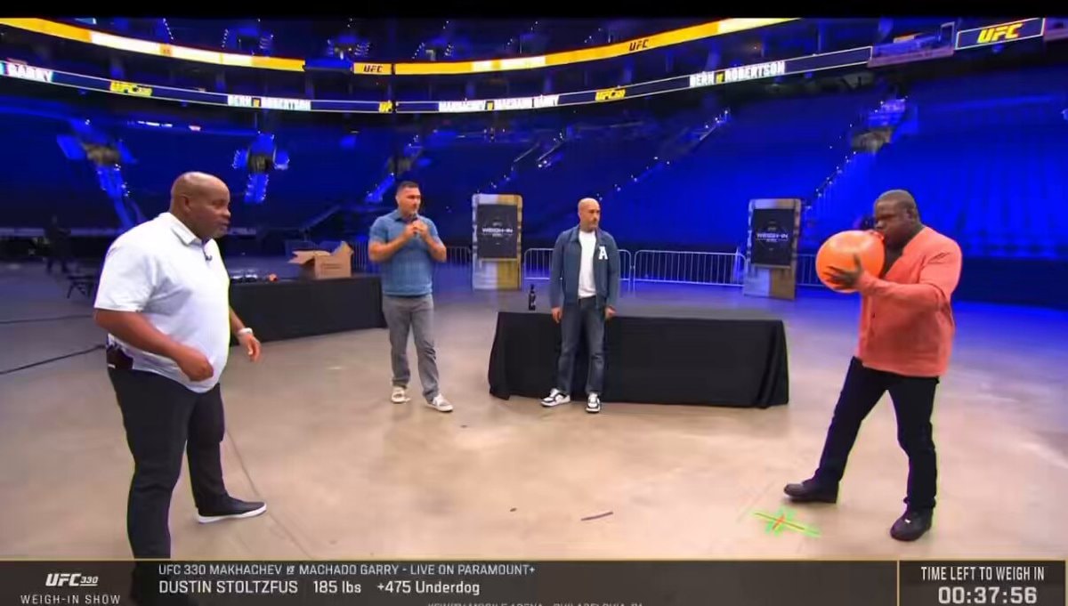 UFC 330 balloon moment