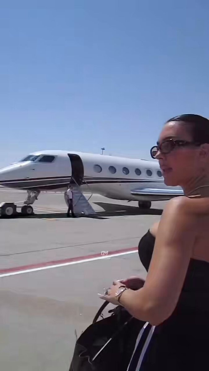 Georgina Rodriguez on Cristiano Ronaldo jet Georgina Rodriguez on Cristiano Ronaldo jet
