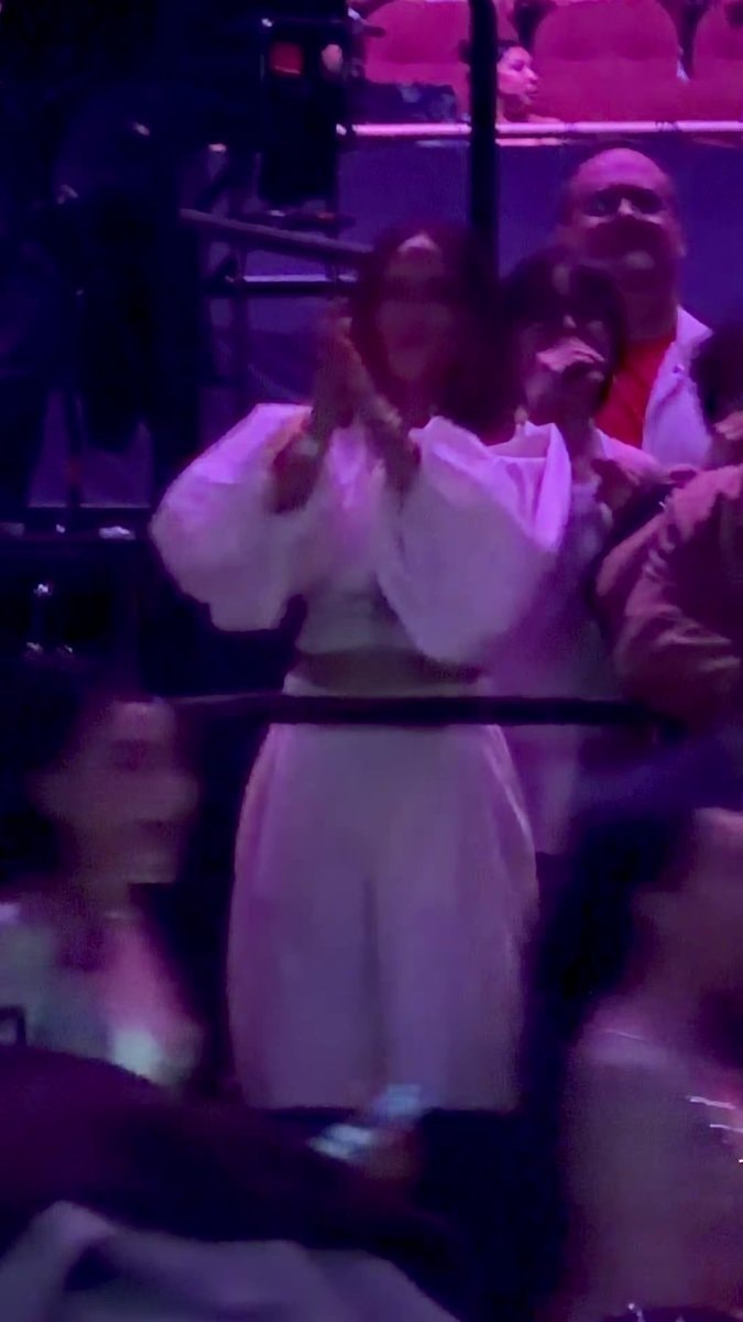 Jennifer Lopez Ariana Grande tour Inglewood