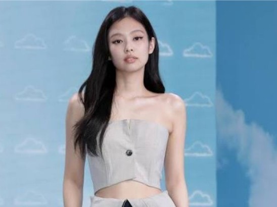 BLACKPINK members ranked by popularity (photo 2 of 4)