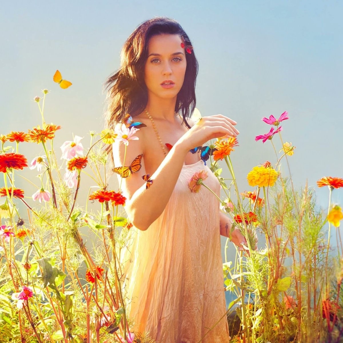 Katy Perry Legendary Lovers (photo 1 of 2)