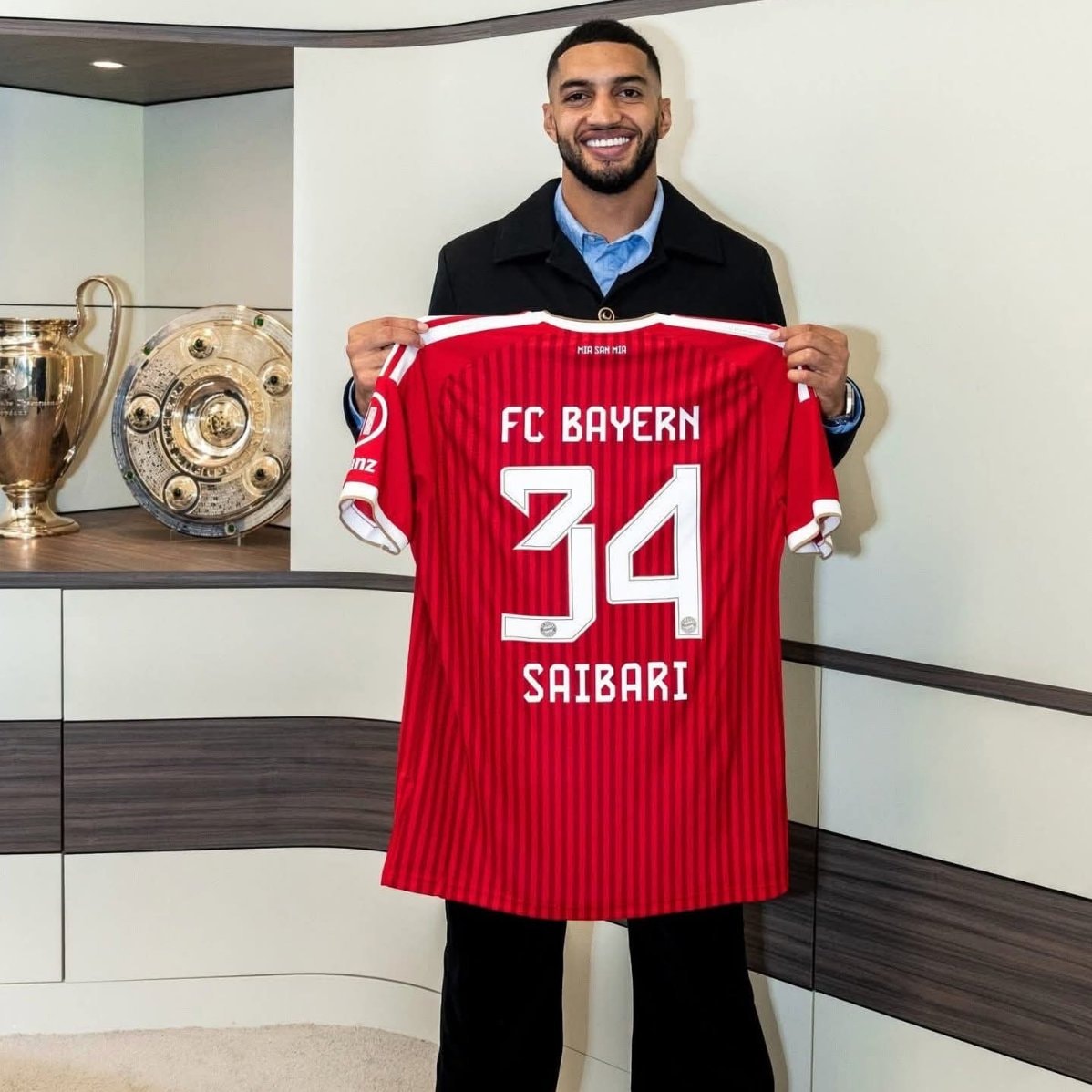 Ismael Saibari Bayern Munich jersey 34