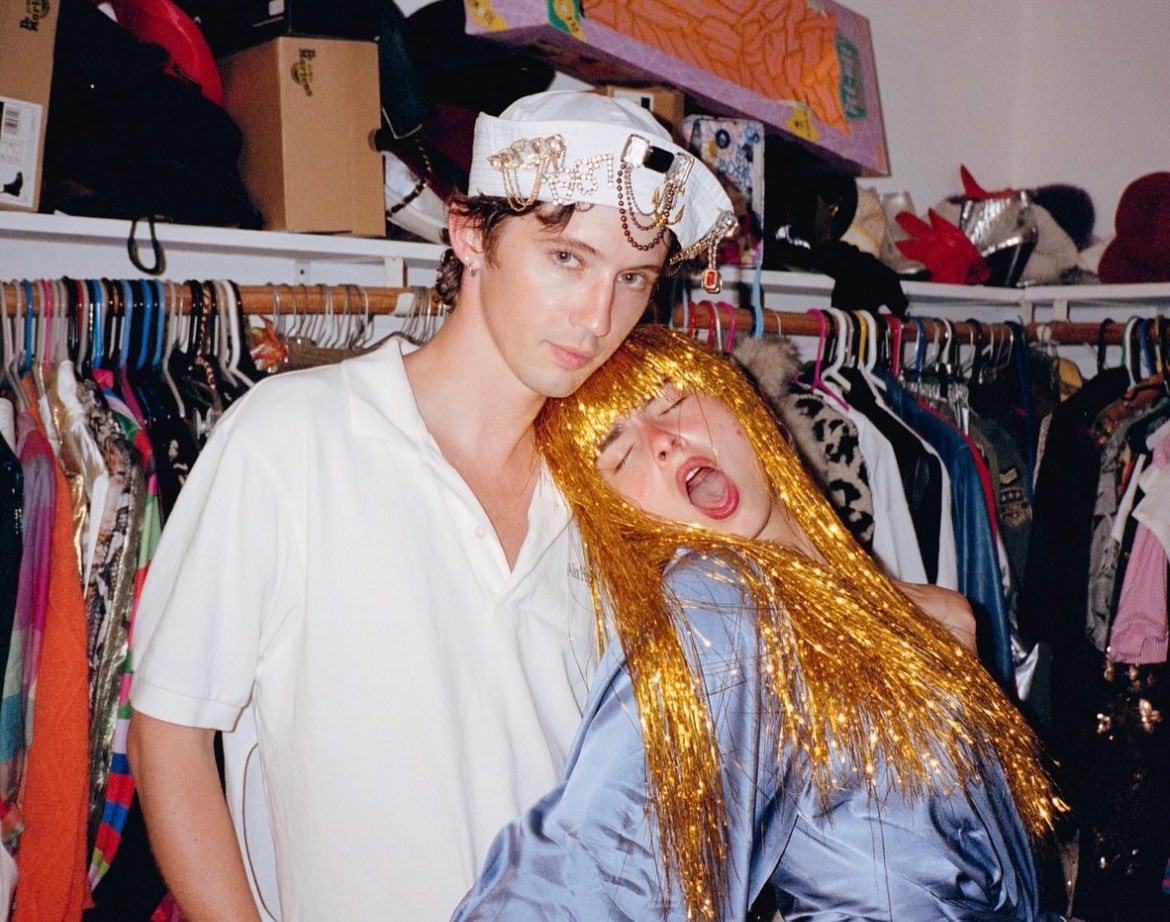 Troye Sivan Addison Rae photos (photo 2 of 2)