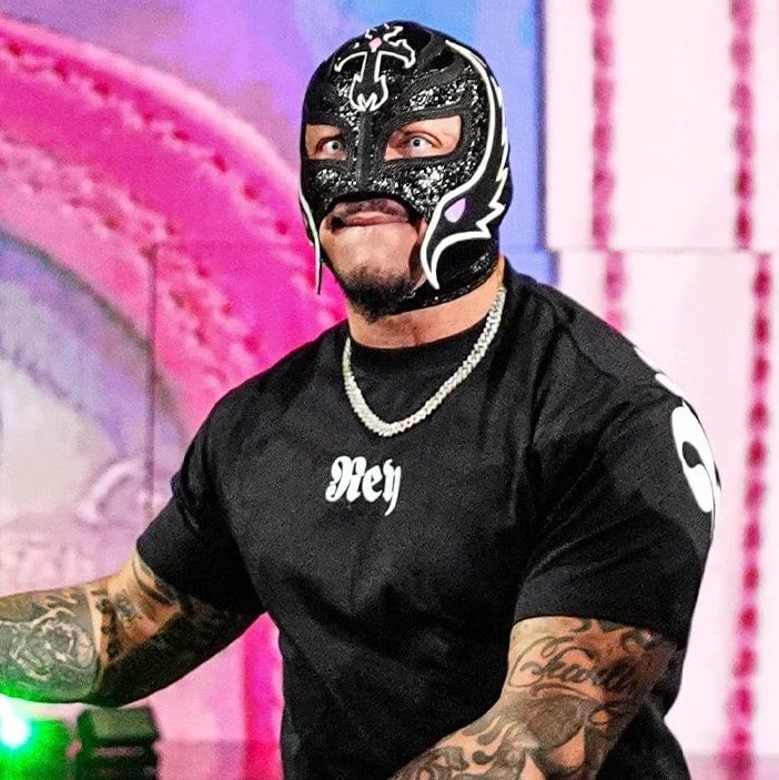 Chad Gable Dragon Lee Rey Mysterio IC Championship (photo 3 of 3)