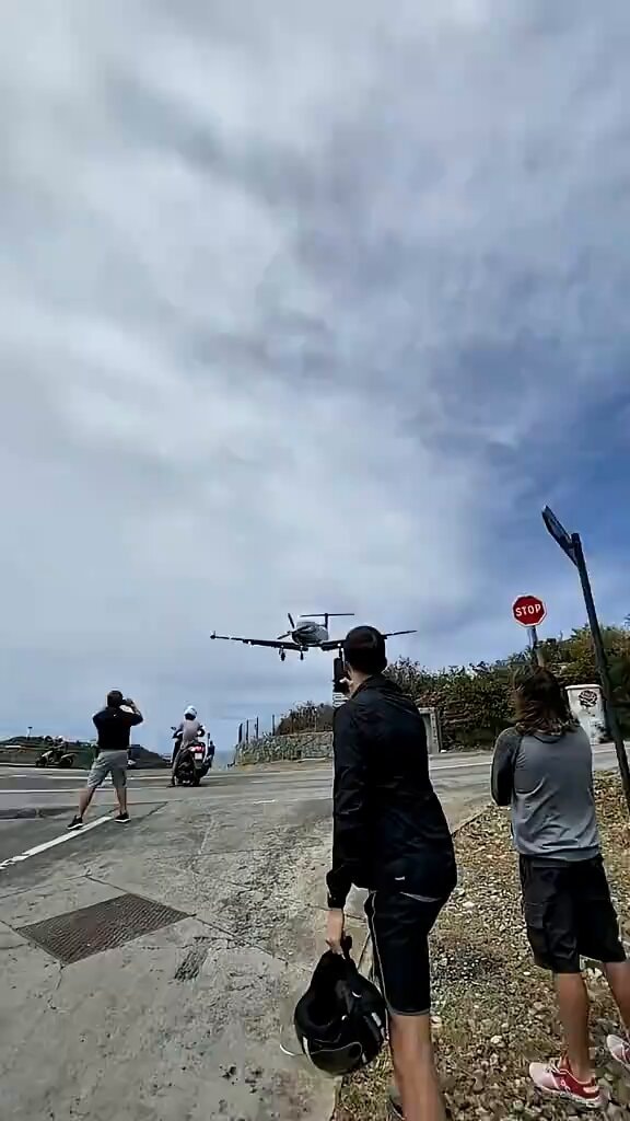 plane landing improvisation