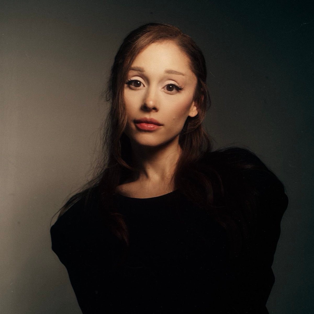 Taylor Swift Ariana Grande Apple Music (photo 2 of 2)