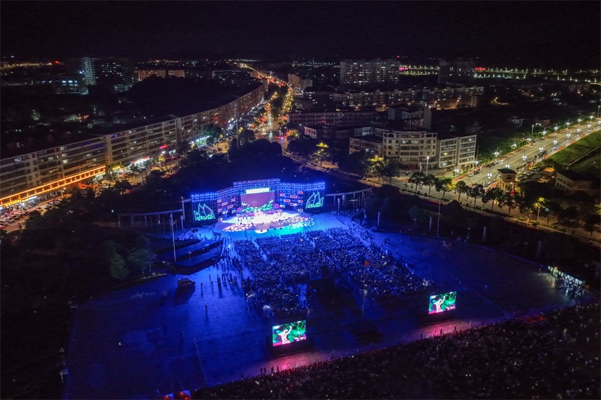 21st Guangchang Lotus Tourism Festival opening gala (photo 2 of 4)