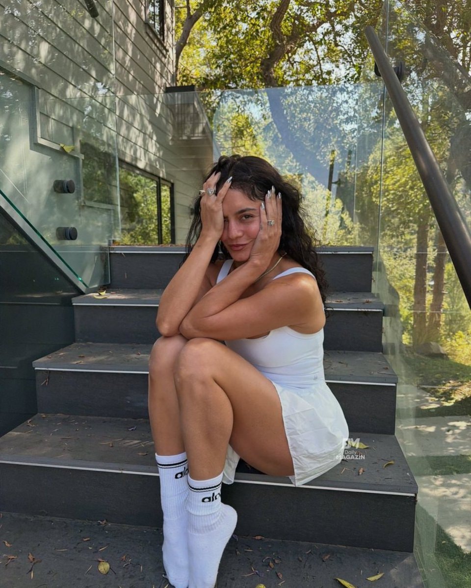 Vanessa Hudgens new Instagram photos (photo 2 of 2)