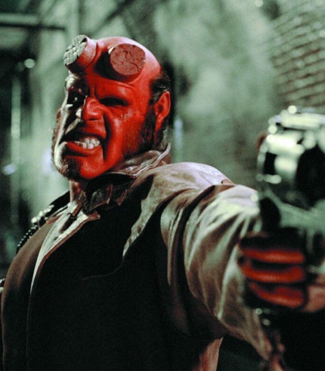 Ron Perlman Hellboy (photo 2 of 2)