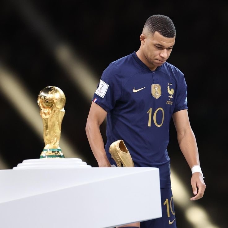 Kylian Mbappé World Cup trophy (photo 2 of 2)