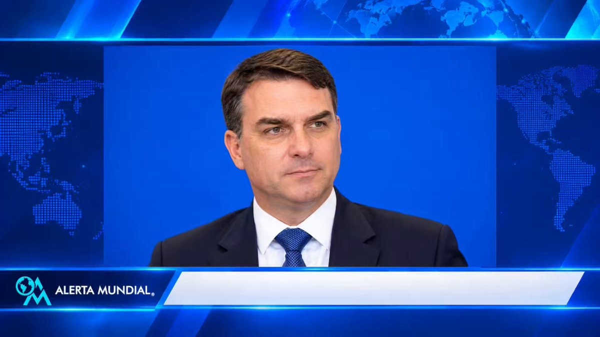 Flávio Bolsonaro leaves Brazil